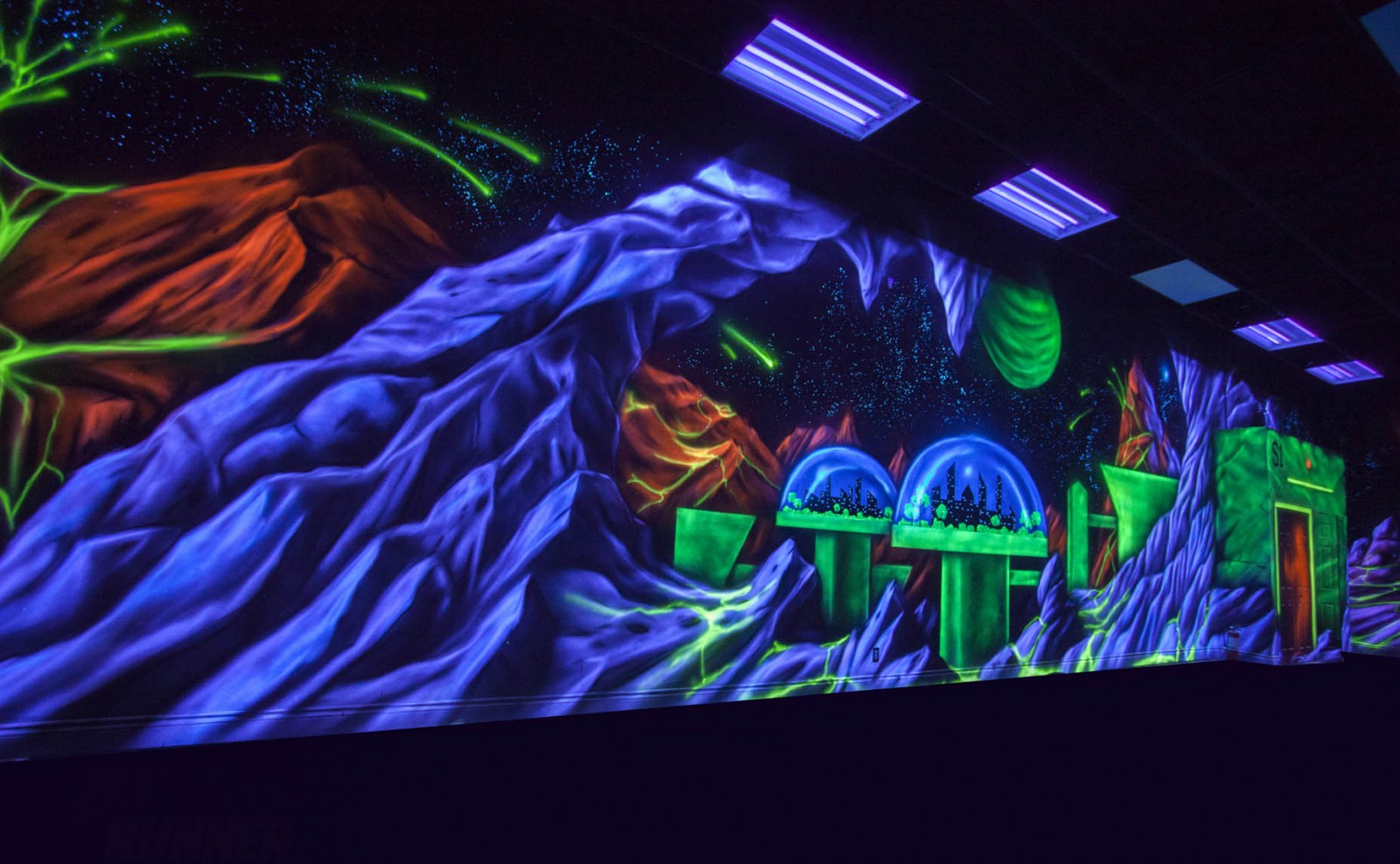 black light laser